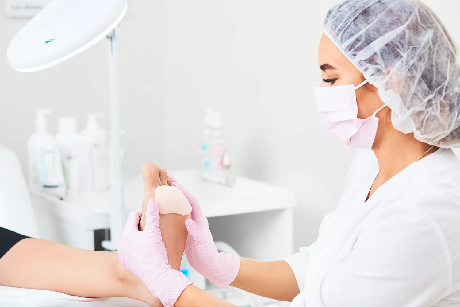 Pedicure leczniczy - co o nim wiedzieć warto?